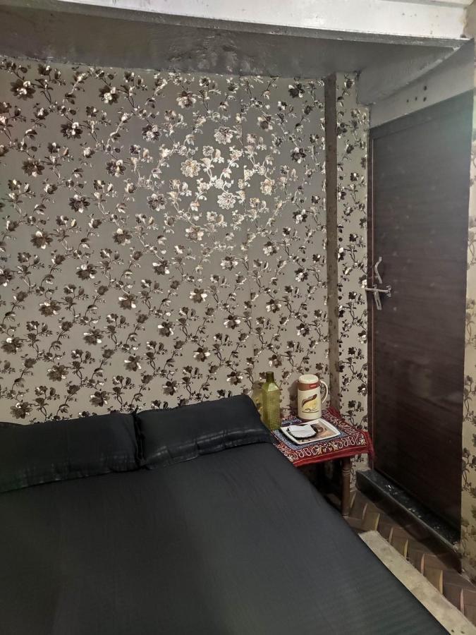 Ira Homestay Mathura - Divine Spiritual Stay ภายนอก รูปภาพ