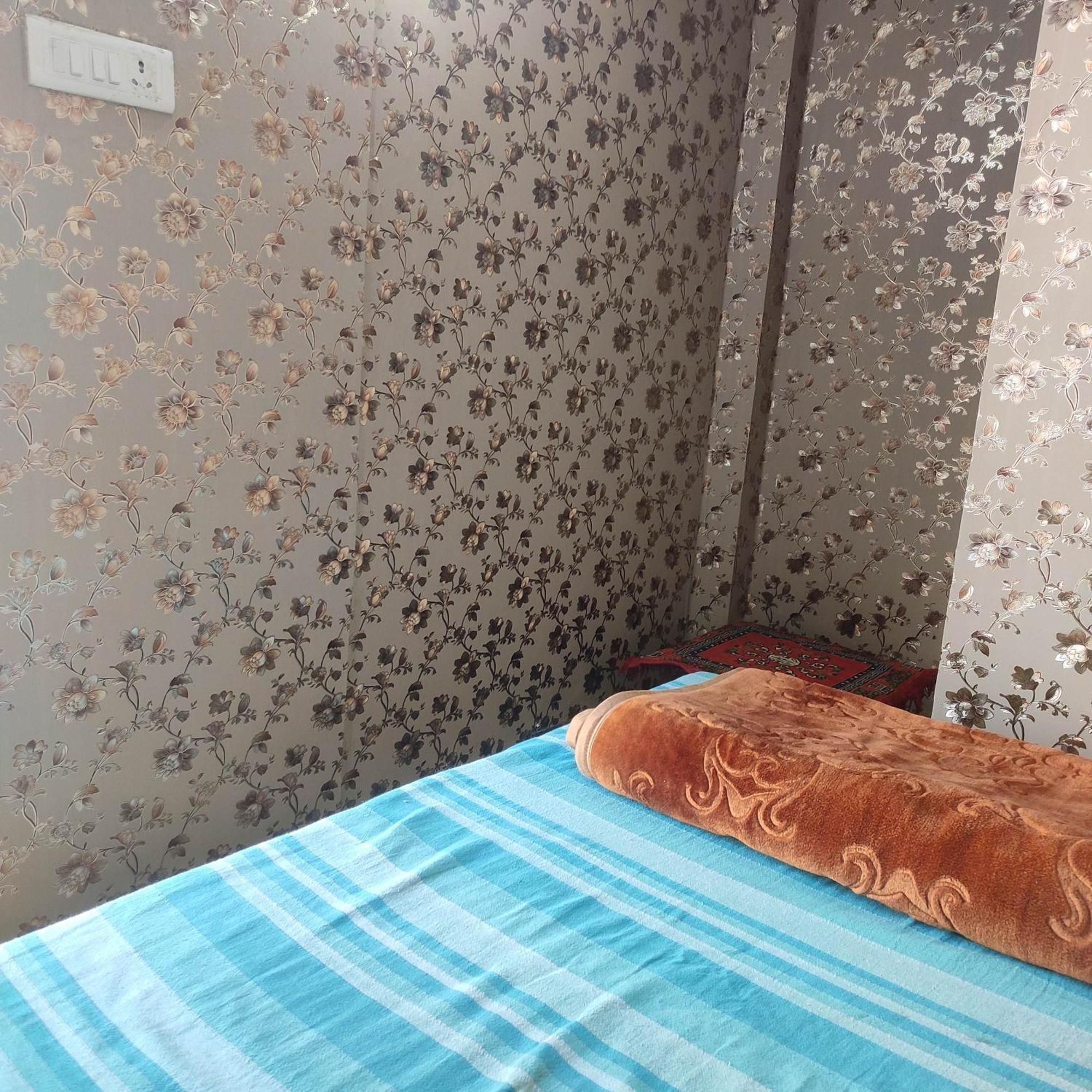 Ira Homestay Mathura - Divine Spiritual Stay ห้อง รูปภาพ